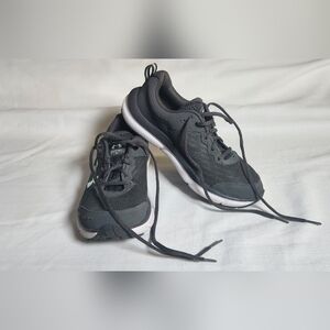 Under Armour sneakers size 9 grey color Comfort Deluxe System